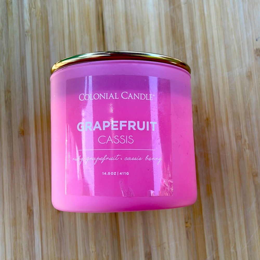 Grapefruit scented Colonial Candle